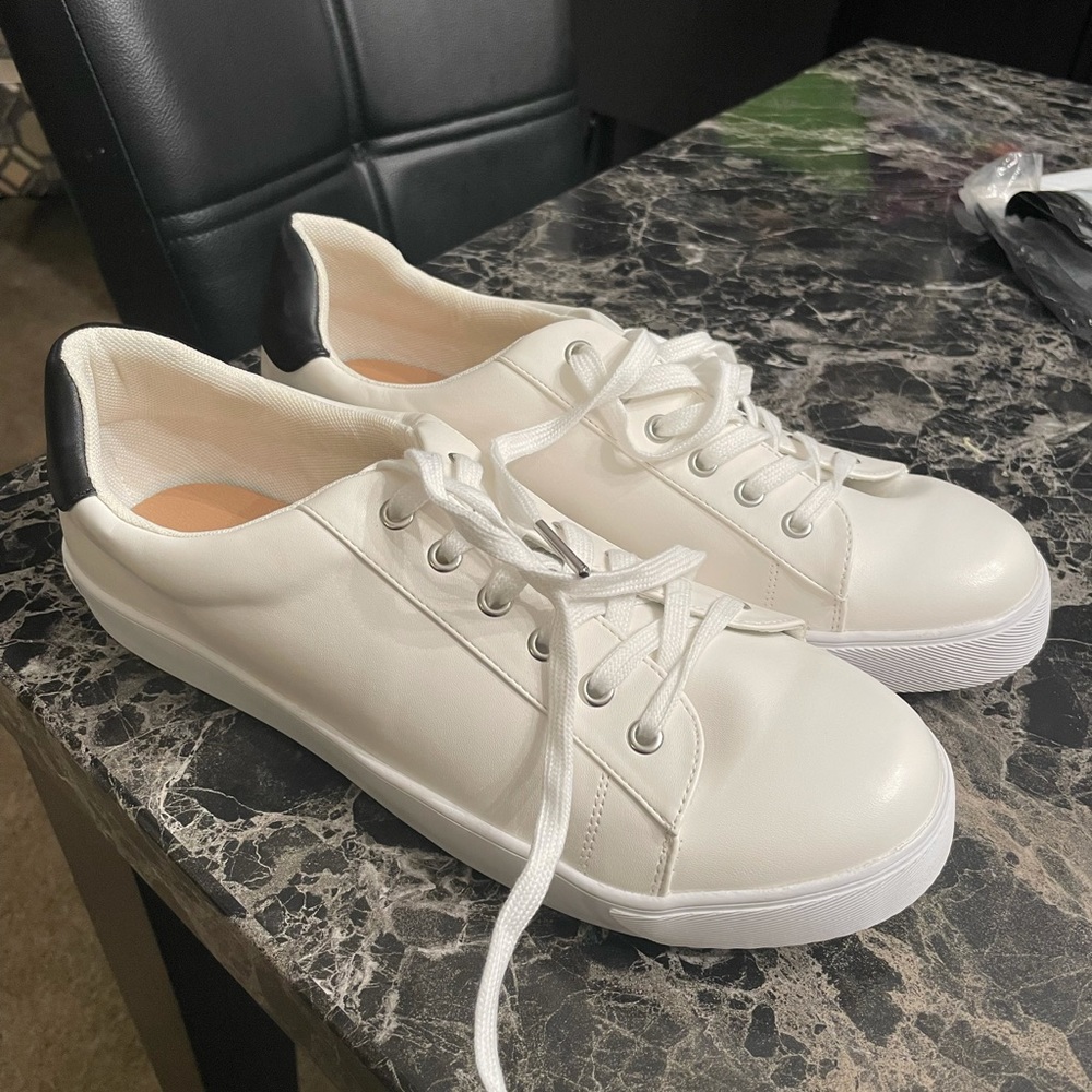 Torrid Size 12 Sneakers